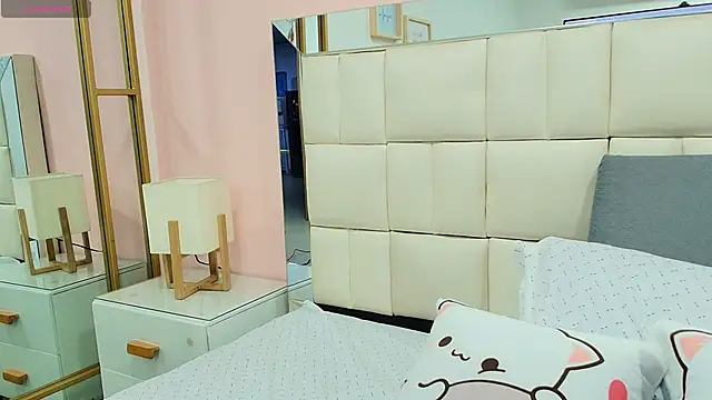 gisell gomez online show from 11/15/25, 12:13