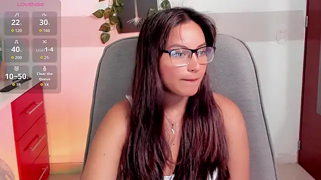 Cameroon-Diaz online show from 04/07/26, 01:44