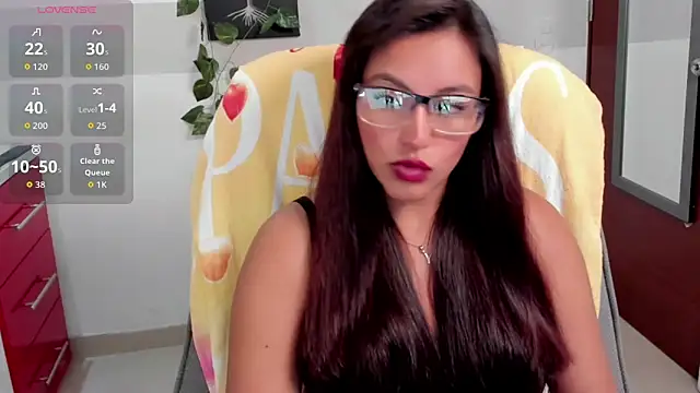 Cameroon-Diaz online show from 04/11/26, 01:48