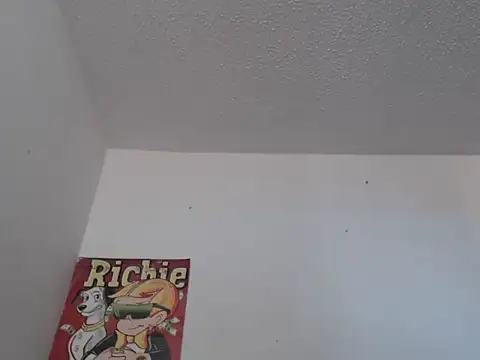 Thomasjons  online show from 10/23/25, 07:23