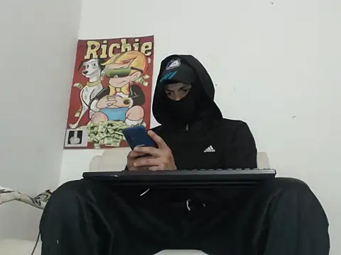 Thomasjons  online show from 11/04/25, 12:43