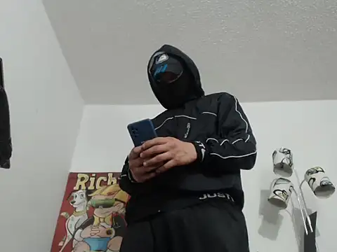 Thomasjons  online show from 11/07/25, 01:16