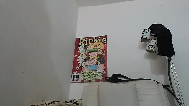 Thomasjons  online show from 12/14/25, 05:40