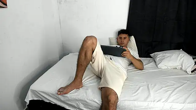 Snapshot of ashlan_king chatting on 10/14/25, 07:14 ashlan king online show from 10/14/25, 07:14
