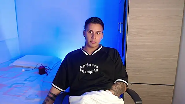 valentinosex1 online show from 03/14/26, 08:47