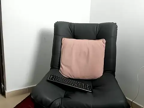 axel davis  online show from 12/01/25, 09:03