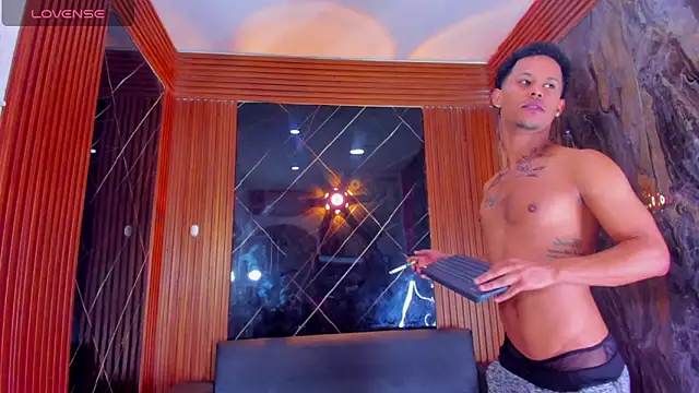 Snapshot of Rick_big chatting on 09/19/25, 04:25 Rick big online show from 09/19/25, 04:25