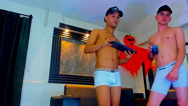 Snapshot of Rick_big chatting on 10/12/25, 04:00 Rick big online show from 10/12/25, 04:00