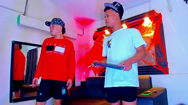 Snapshot of Rick_big chatting on 10/25/25, 04:09 Rick big online show from 10/25/25, 04:09