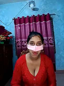 Snapshot of Cute_Faria chatting on 10/19/25, 04:29 Cute Faria online show from 10/19/25, 04:29