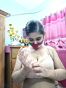 Cute Faria online show from 11/30/25, 02:54