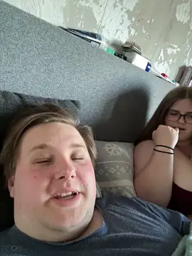 CurvyPaar2 online show from 04/21/26, 06:01