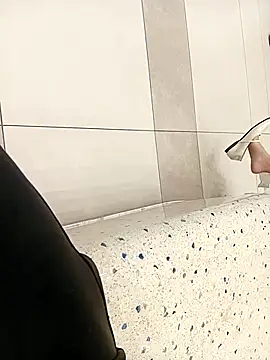 Jessical--Li online show from 11/01/25, 06:37