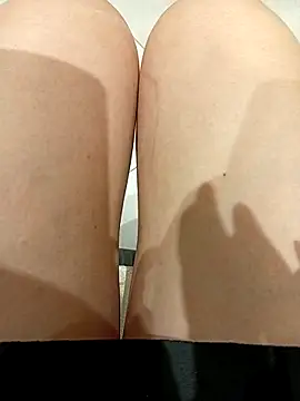 Jessical--Li online show from 12/05/25, 04:10