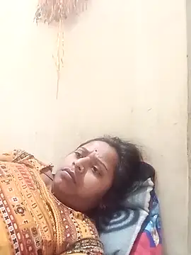 Hot crety online show from 03/05/26, 02:29