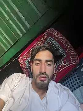 lyath3245 online show from 04/13/26, 11:48