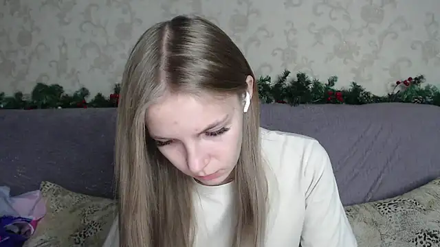 HitGyrl online show from 01/08/26, 01:19