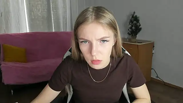 HitGyrl online show from 01/12/26, 08:19