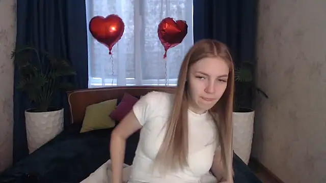 HitGyrl online show from 03/17/26, 01:10