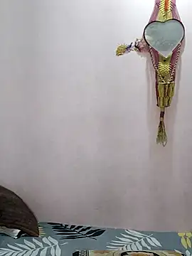 sneha bebo online show from 04/15/26, 03:41