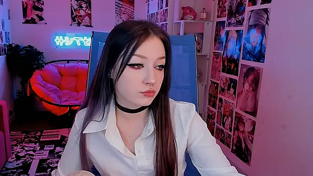 LiliLuna online show from 09/20/25, 10:05