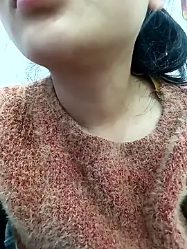 Snapshot of MinhChauXXX19 chatting on 01/06/26, 03:43 MinhChauXXX19 online show from 01/06/26, 03:43