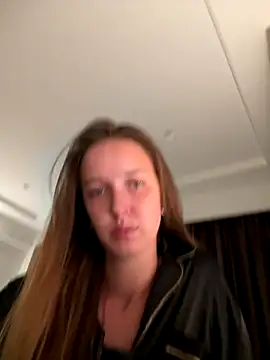 ElliRose online show from 10/23/25, 12:04