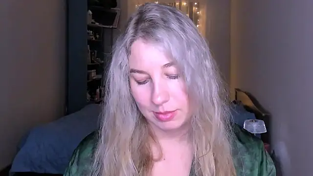 Snapshot of NancySanders chatting on 05/01/26, 07:18 NancySanders online show from 05/01/26, 07:18