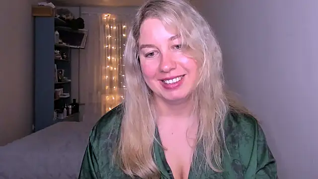 Snapshot of NancySanders chatting on 05/16/26, 08:07 NancySanders online show from 05/16/26, 08:07