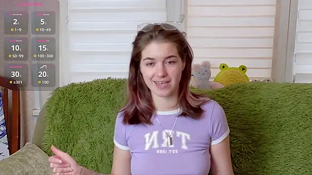 Snapshot of ElzaBlis chatting on 09/27/25, 03:17 ElzaBlis online show from 09/27/25, 03:17