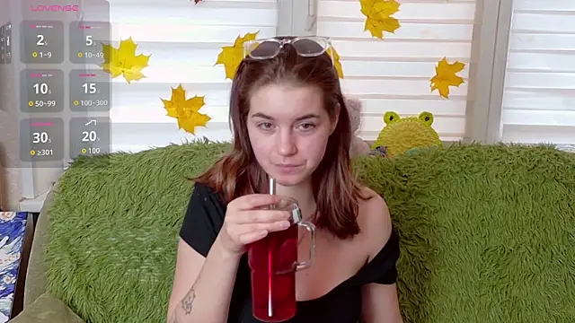 Snapshot of ElzaBlis chatting on 10/29/25, 12:51 ElzaBlis online show from 10/29/25, 12:51