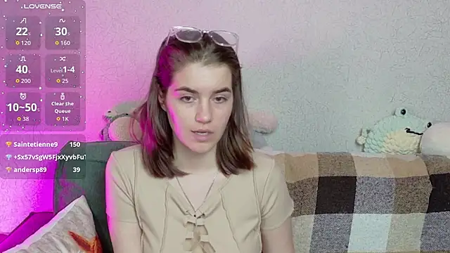 ElzaBlis online show from 04/19/26, 06:10