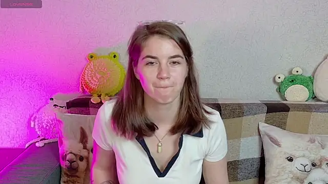 ElzaBlis online show from 06/17/26, 02:40