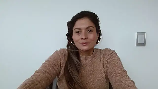 Snapshot of linda-mature43 chatting on 09/11/25, 03:01 linda-mature43 online show from 09/11/25, 03:01