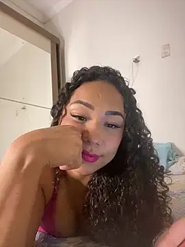 Snapshot of jhennyfer chatting on 03/24/26, 05:12 jhennyfer online show from 03/24/26, 05:12