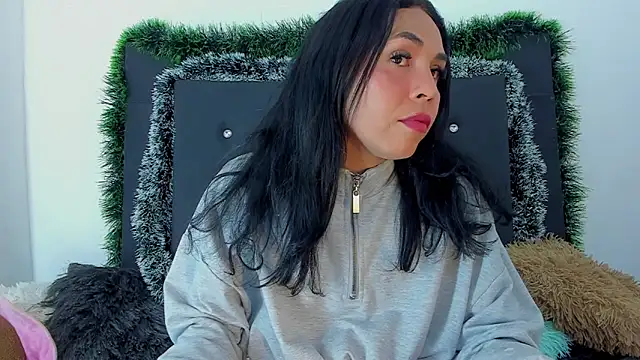 Snapshot of Adrianna_Arias chatting on 12/20/25, 11:06 Adrianna Arias online show from 12/20/25, 11:06