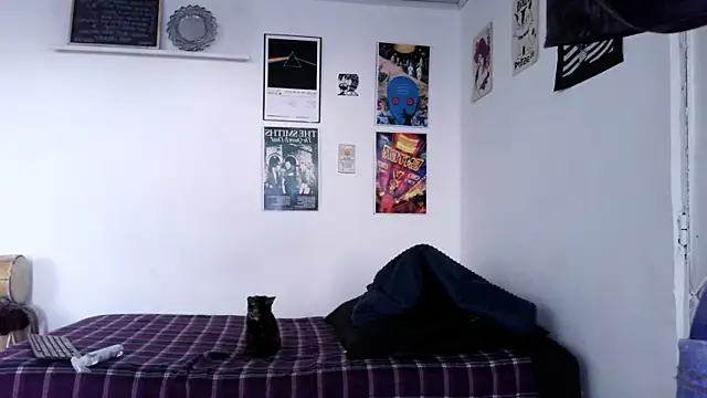 Snapshot of plutonbluemooon333 chatting on 01/06/26, 05:27 plutonbluemooon333 online show from 01/06/26, 05:27