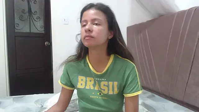 nathaly jones  online show from 04/01/26, 01:41