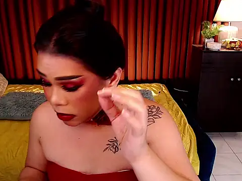 TransAlena95 online show from 11/02/25, 02:52