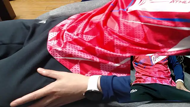 Yasu2000 online show from 04/21/26, 12:45