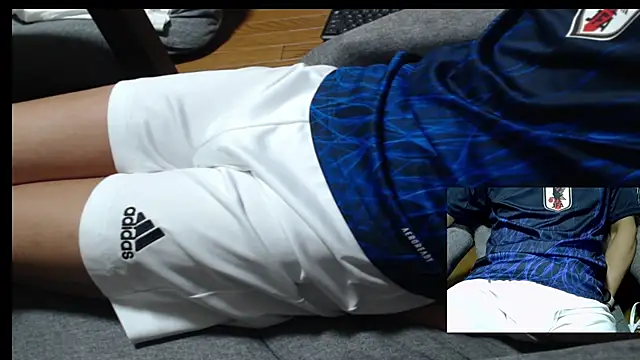 Snapshot of Yasu2000 chatting on 07/09/26, 11:53 Yasu2000 online show from 07/09/26, 11:53