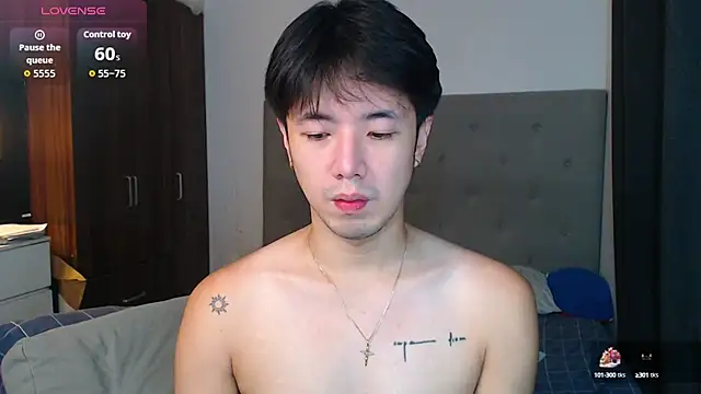 Addictiveboi online show from 10/10/25, 02:43