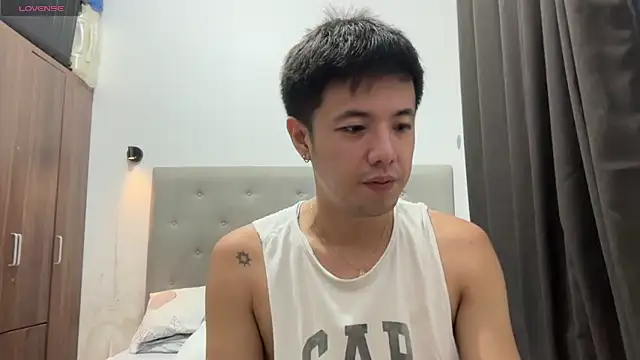 Snapshot of Addictiveboi chatting on 06/07/26, 09:57 Addictiveboi online show from 06/07/26, 09:57