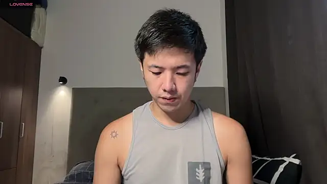 Addictiveboi online show from 06/18/26, 03:07
