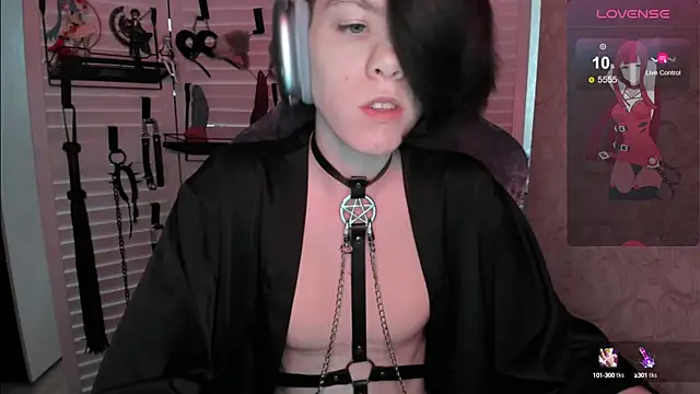 aestheticbeing online show from 09/15/25, 12:05