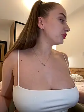 Maribelle Vinnie online show from 03/19/26, 07:29