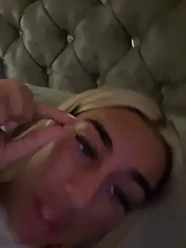 EllieMaeBaby online show from 09/17/25, 09:38