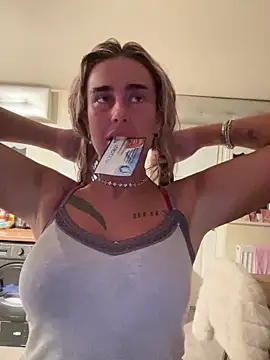 EllieMaeBaby online show from 03/10/26, 09:42