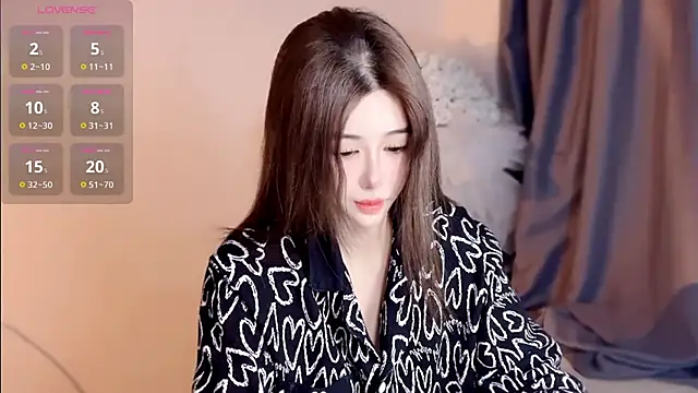 Tina-a online show from 11/29/25, 12:19