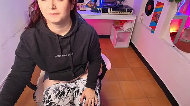 Anaa Rose online show from 04/12/26, 11:26